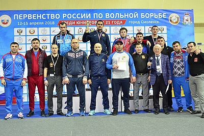 Алуштинец Сослан Хинчагов – победитель юниорского первенства России по вольной борьбе!