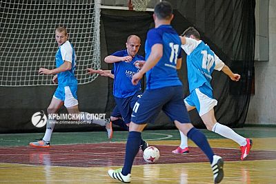 Финишировал групповой этап соревнований во втором дивизионе футзальной "Арсеналъ Лиги Крыма"