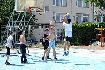В Симферополе прошел фестиваль баскетбола 3х3