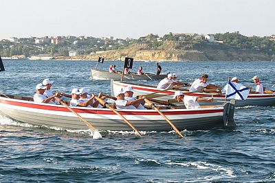 В Севастопольском яхт-клубе ЦСКА состоялись шлюпочные гонки на призы командующего ЧФ