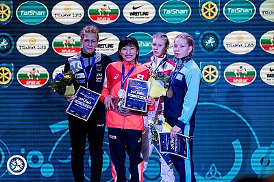 Вероника Гурская из Симферополя – бронзовый призер юниорского первенства мира по женской борьбе!