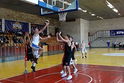 Баскетболисты "КФУ-Грифонов" одержали три домашние победы в Студенческой лиге ВТБ