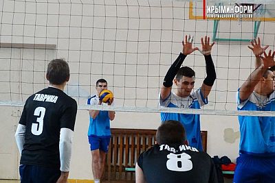 В чемпионате Крыма по волейболу среди мужских команд сыграны поединки 2-го тура