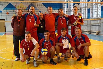 Волейбольный турнир памяти Виталия Клемпарского выиграла команда из Бахчисарая
