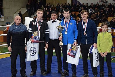 В Симферополе определились победители 39-го боксерского турнира класса "А" памяти Педро Саэса Бенедикто