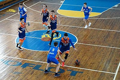 Результаты 6-го тура юношеского первенства Крыма по баскетболу