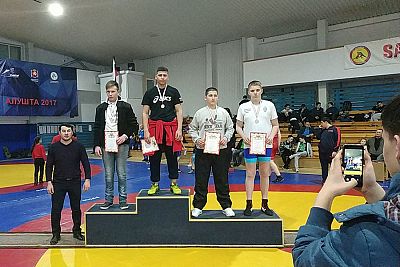 Все победители и призеры первенства Крыма по греко-римской борьбе среди юношей до 16 лет