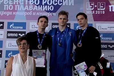 Симферополец Виталий Леонов – бронзовый призер первенства России по плаванию среди юниоров