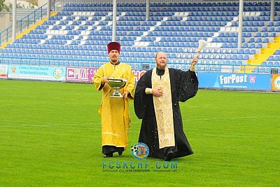 "СКЧФ Севастополь" пригласил на свой стадион священника