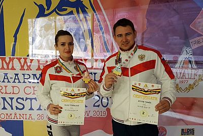 У сборной Крыма – 7 медалей на чемпионате мира по армрестлингу в Румынии!