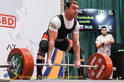 Севастополец Анатолий Горячок завоевал две медали на чемпионате Европы по классическому пауэрлифтингу
