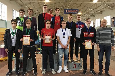 В Симферополе состоялось юношеское первенство Крыма по легкой атлетике в помещении