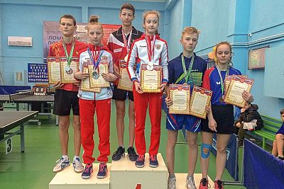 В Ялте определились победители первенства Крыма по настольному теннису среди юношей и девушек до 15 лет