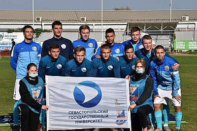 Сборная СевГУ удачно съездила в Таганрог на мини-турнир первой группы НСФЛ