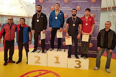 Крымские борцы-классики завоевали две медали на Всероссийском турнире в Краснодарском крае