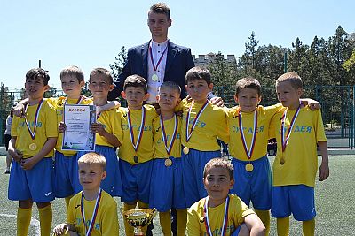 ФК "Сугдея" выиграл детский мини-футбольный турнир в Новом Свете
