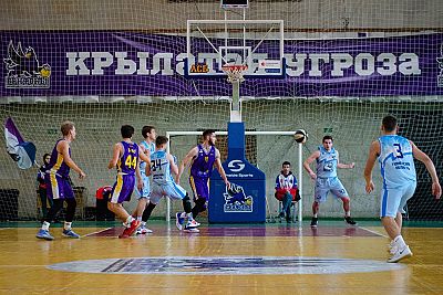 Баскетболисты симферопольских "КФУ-Грифонов" вновь не попали в ТОР-группу