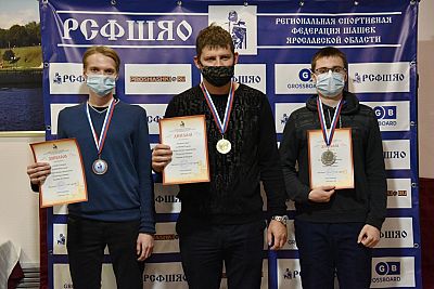 Евпаториец Сергей Белошеев выиграл шашечный блиц на Всероссийских соревнованиях в Ярославле