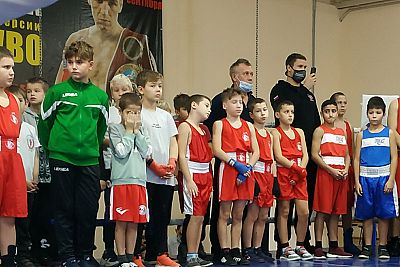Юные ялтинские боксеры приняли участие в матчевой встрече в Геленджике