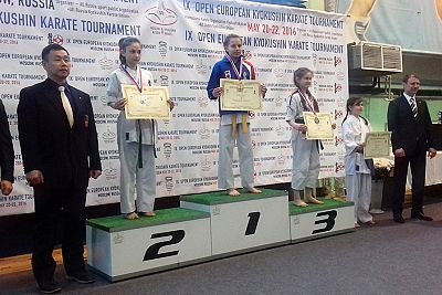 Мелани Юсуфова из Симферополя выиграла первенство России по киокушин карате среди спортсменов до 11 лет