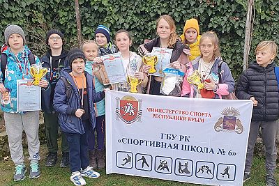 В Бахчисарае соревновались самые юные крымские скалолазы