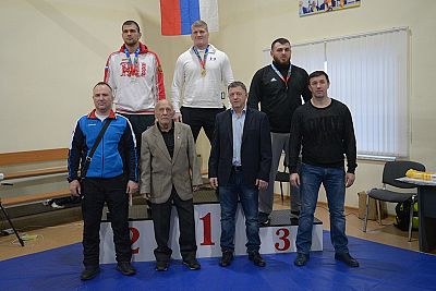 Крымские борцы-вольники завоевали десять медалей на чемпионате ЮФО
