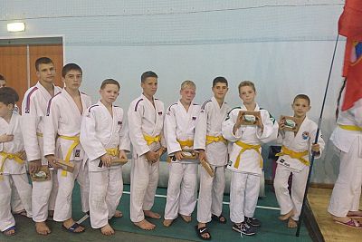 Юные крымские дзюдоисты приняли участие в турнире в Екатеринбурге