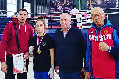 Кира Хадыка из Севастополя выиграла соревнования по боксу в Краснодарском крае