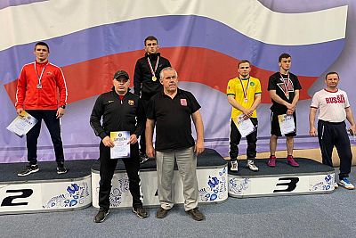 Алуштинский борец Эмиль Абдураманов – бронзовый призер Всероссийских соревнований среди студентов