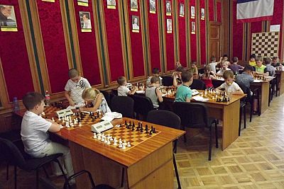 В Симферополе стартует шахматный турнир на призы Сергея Карякина