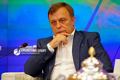 Сергей Бородкин: "В футбольном чемпионате Крыма должны участвовать не менее 16 команд"