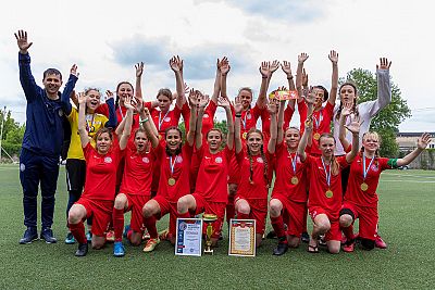 Обладателем Кубка Крыма по футболу 8х8 среди женских команд стала Академия футбола Крыма