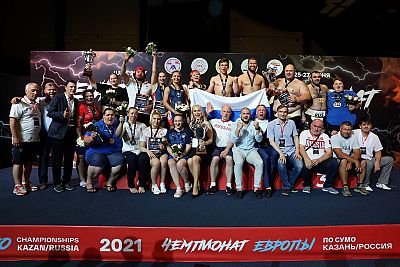 Крымские сумоисты возвращаются с медалями с чемпионата и первенства Европы в Казани