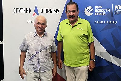 Рустем Казаков в программе "От и до" на радио "Спутник в Крыму"