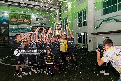 "Триад-Monte" – чемпион Ночной Лиги Football Simf 5x5 сезона-2021!