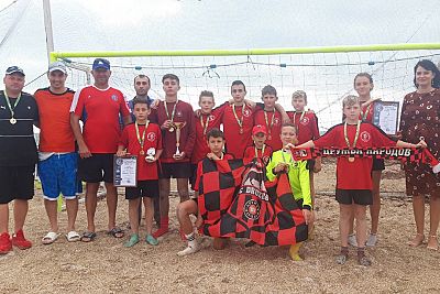 Юношеский турнир по пляжному футболу в Стерегущем выиграла "Дружба" из Красногвардейского района