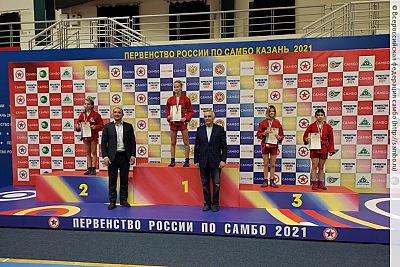 Четыре медали завоевали самбисты полуострова на первенстве России среди юношей и девушек 12-14 лет