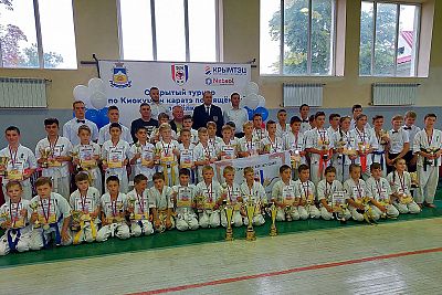 Сборная Белогорского района первенствовала на юношеском турнире по киокушин карате в Зуе