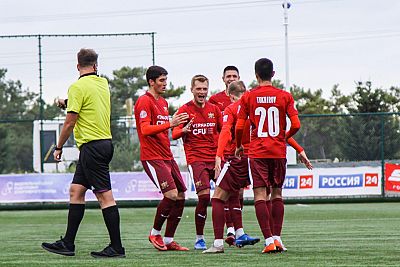 Сборные КФУ и СевГУ успешно провели очередные матчи в Национальной студенческой футбольной лиге