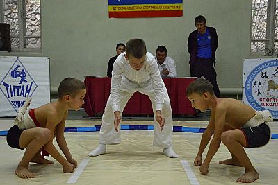 В Гаспре прошли юношеские соревнования по сумо