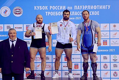 У крымчан – две медали на Кубке России по пауэрлифтингу. Есть и первое в истории республики "золото"