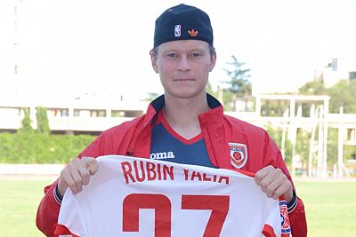 Ялтинец Максим Гусев стал автором первого гола нового сезона в премьер-лиге КФС