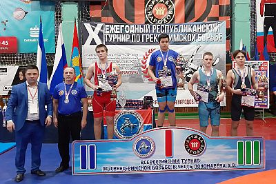 Все победители и призеры борцовского турнира памяти Ильи Егудина в Красногвардейском районе