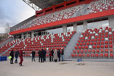 Близится к завершению реконструкция ялтинского стадиона "Авангард"