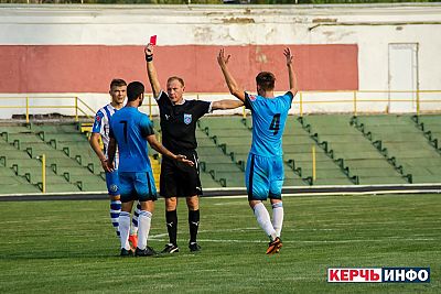 Полузащитника "КФУ-Бахчисарай" дисквалифицировали на три игры