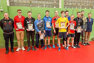 В Симферополе определились чемпионы Крыма по настольному теннису