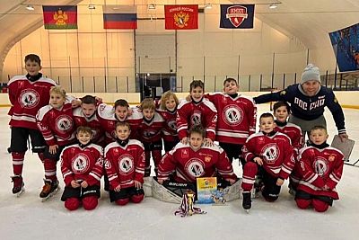 Хоккеисты симферопольского "Наследия" стали бронзовыми призерами турнира "Южный лед"