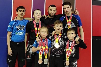 Мастера джиу-джитсу из Приморского завоевали шесть медалей на чемпионате мира в Москве