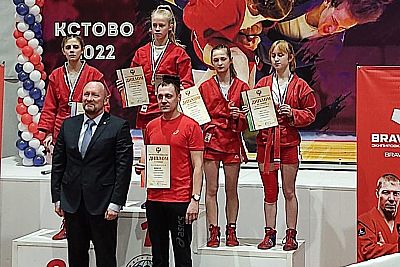 Керчанка Алена Белоусова – серебряный призер первенства России по самбо среди девушек 16-18 лет
