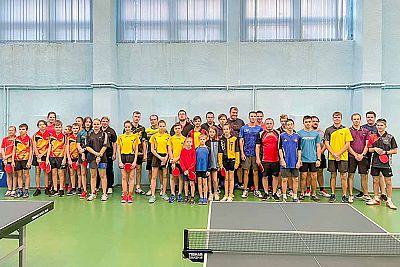 В Ялте прошел 1-й тур командного чемпионата Крыма по настольному теннису во второй лиге